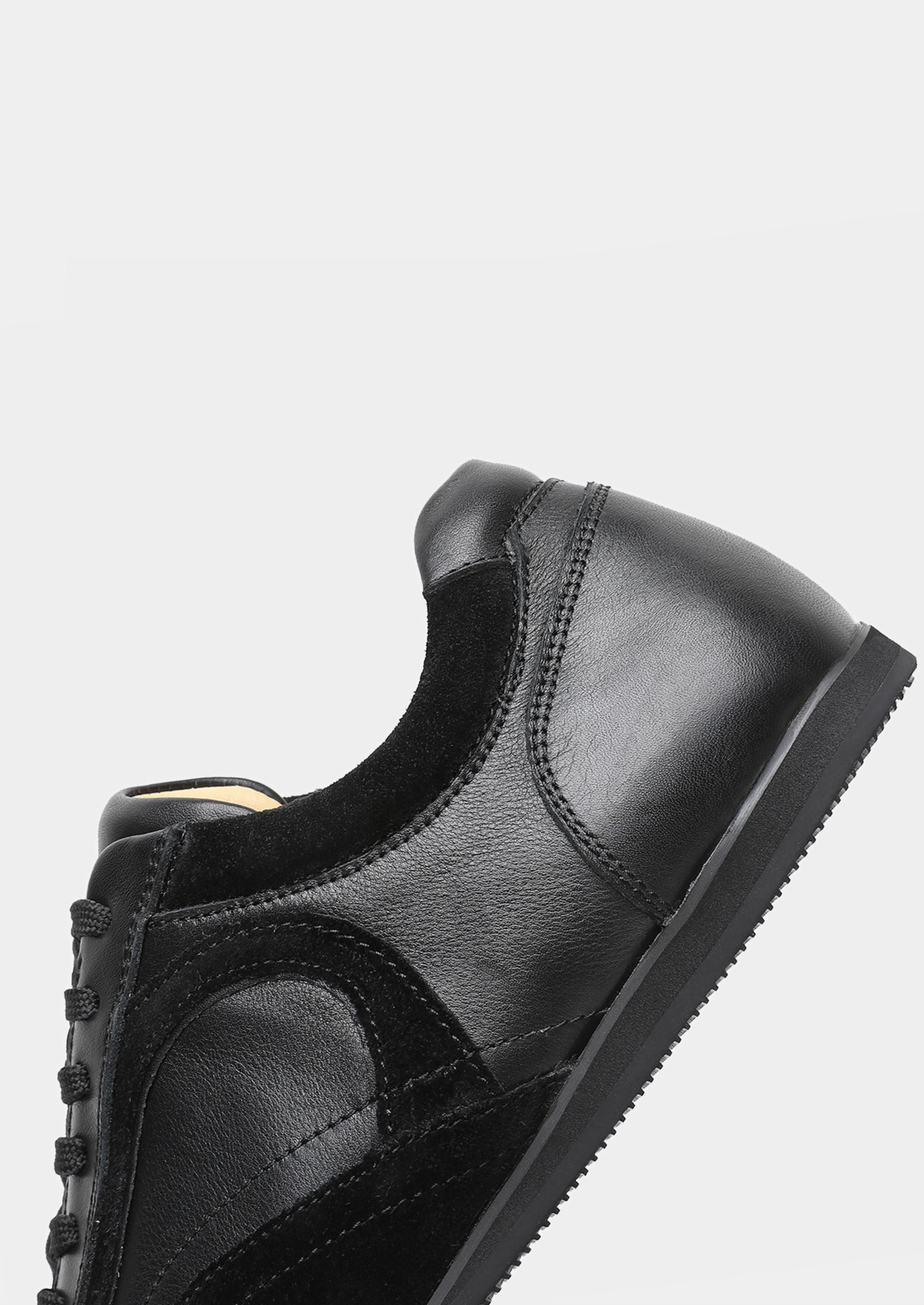 Black Retro Hybrid Suede Leather Runner | Auremmont