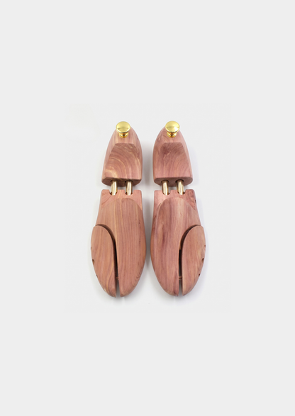 Cedar Shoe Trees | Auremmont