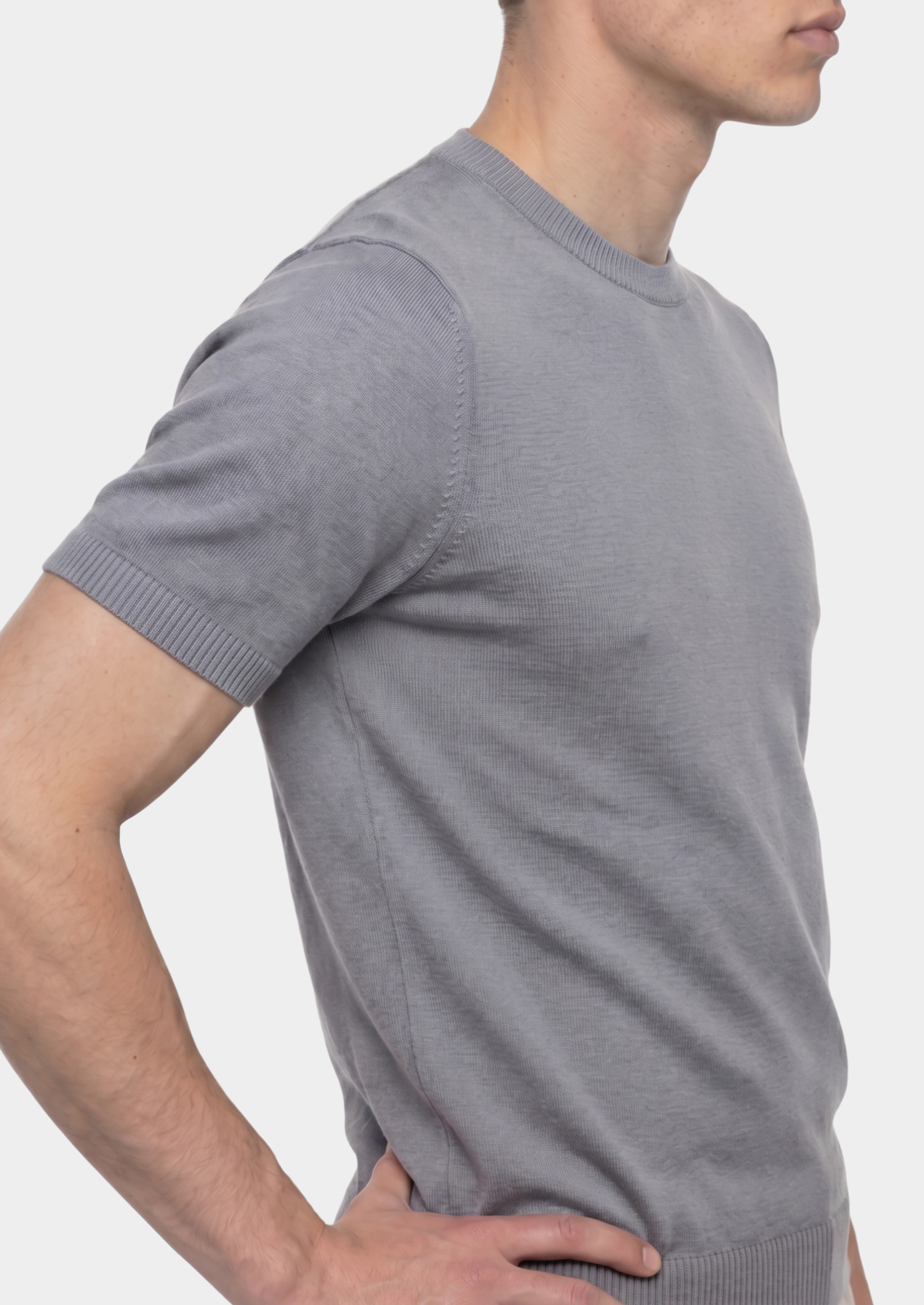 Essential Fog Gray Knitted Crewneck T-Shirt | Auremmont