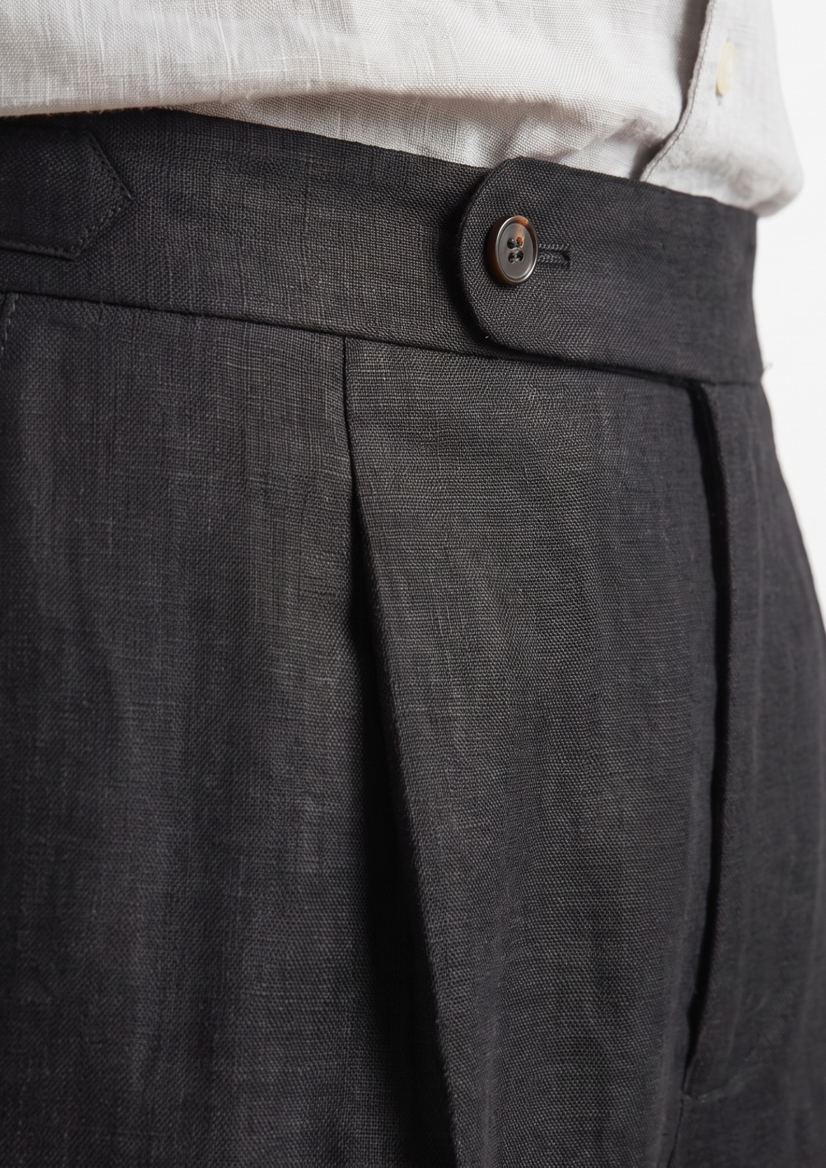 Tuscany Pleated Coastal Trousers - Black | Auremmont