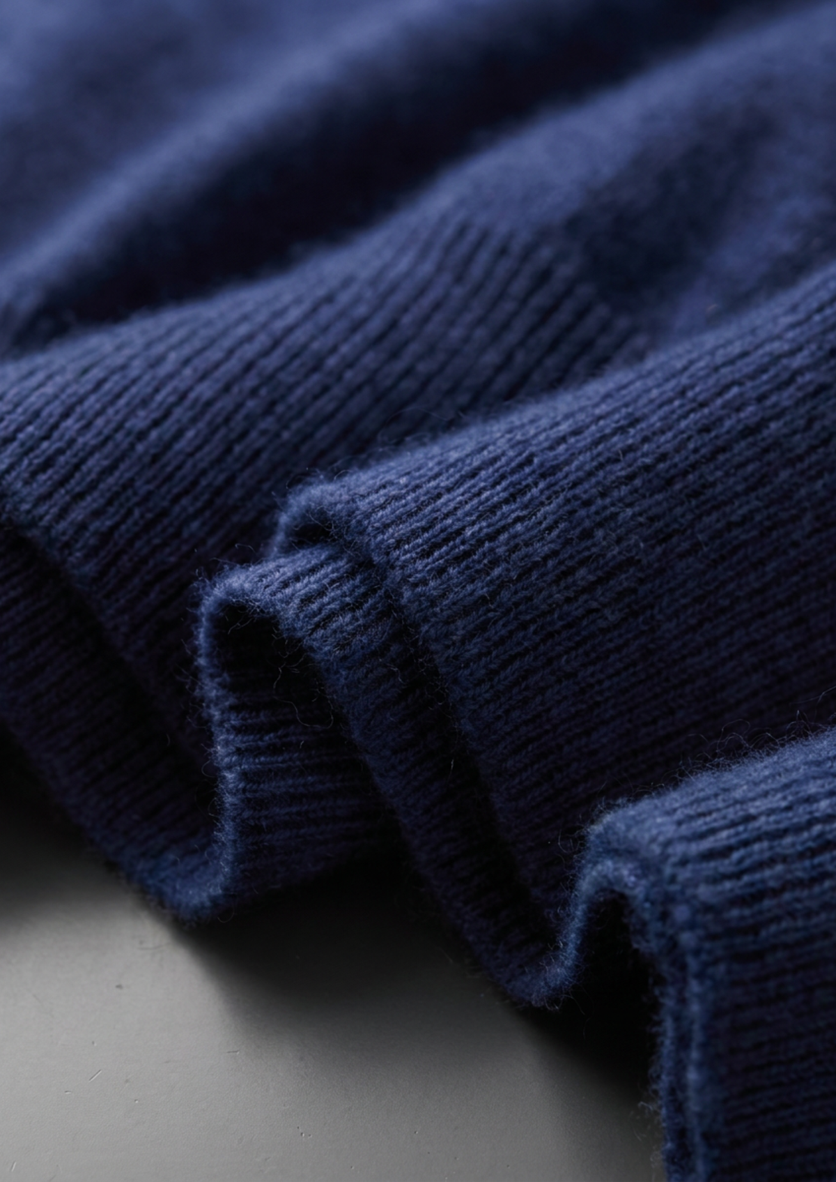 Premium Cashmere Classic Crewneck T-Shirt - Navy Blue | Auremmont