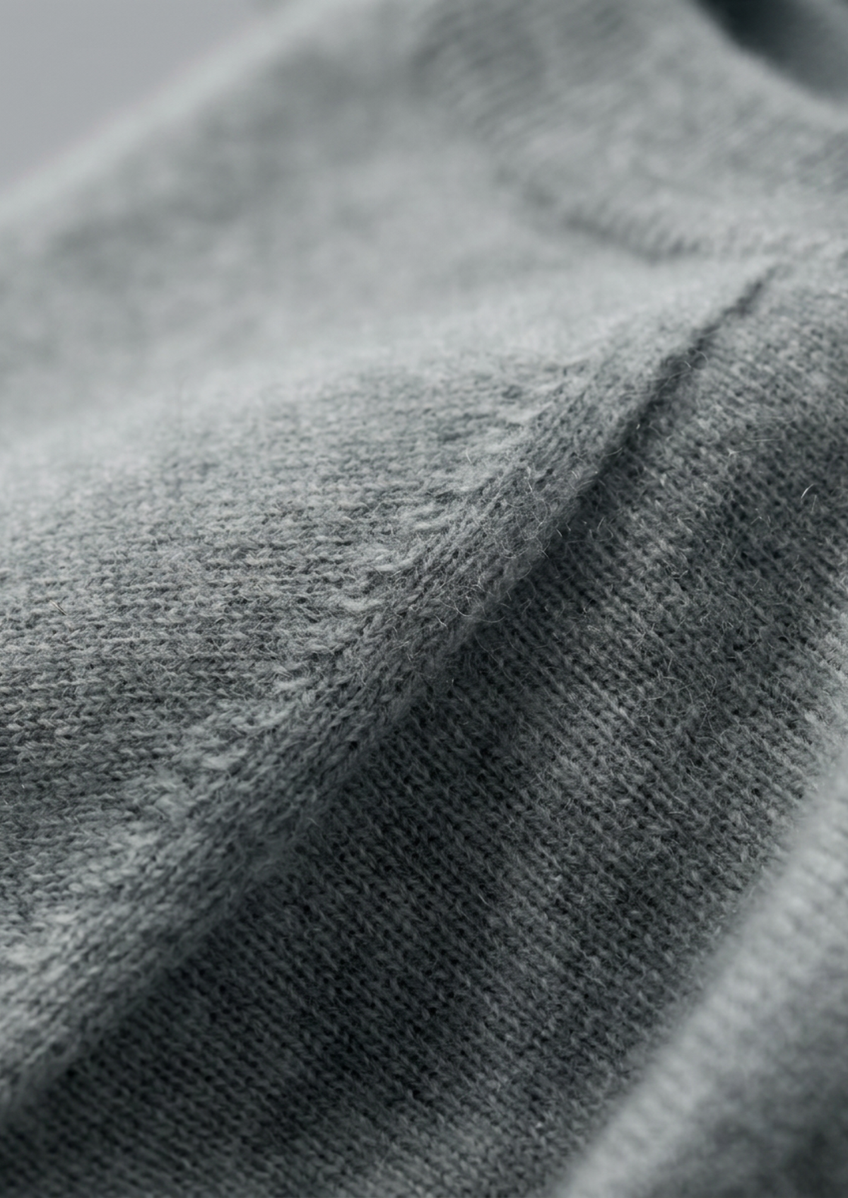 Premium Cashmere Classic Crewneck T-Shirt - Shadow Flint | Auremmont