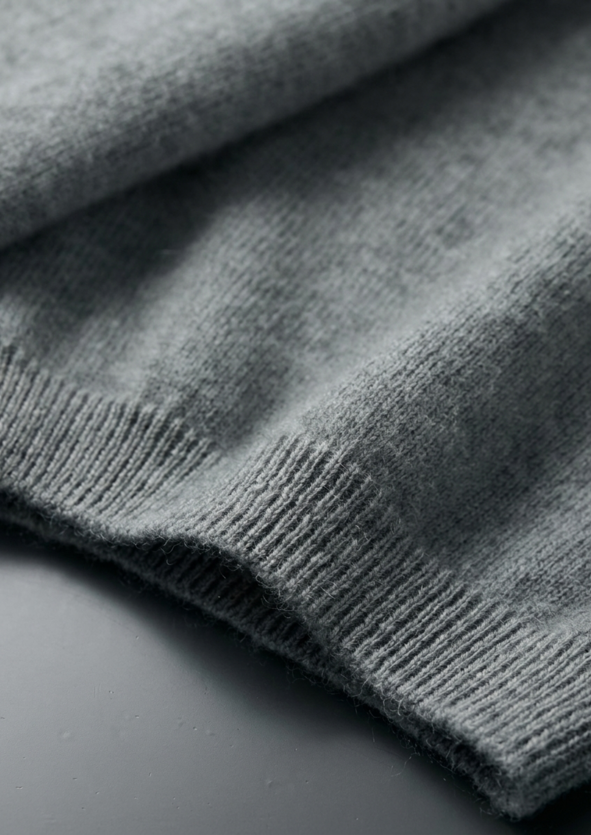 Premium Cashmere Classic Crewneck T-Shirt - Shadow Flint | Auremmont