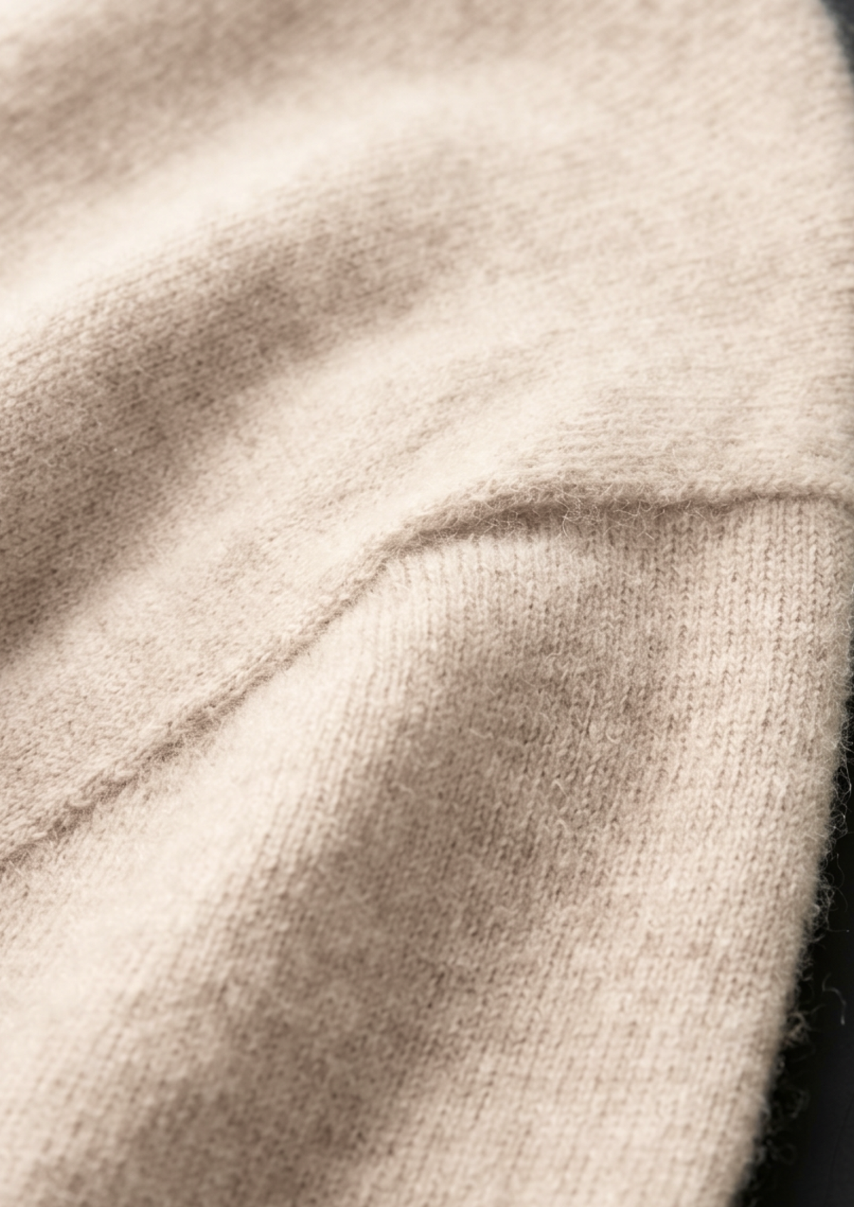 Premium Cashmere Classic Crewneck T-Shirt - Ivory Mocha | Auremmont