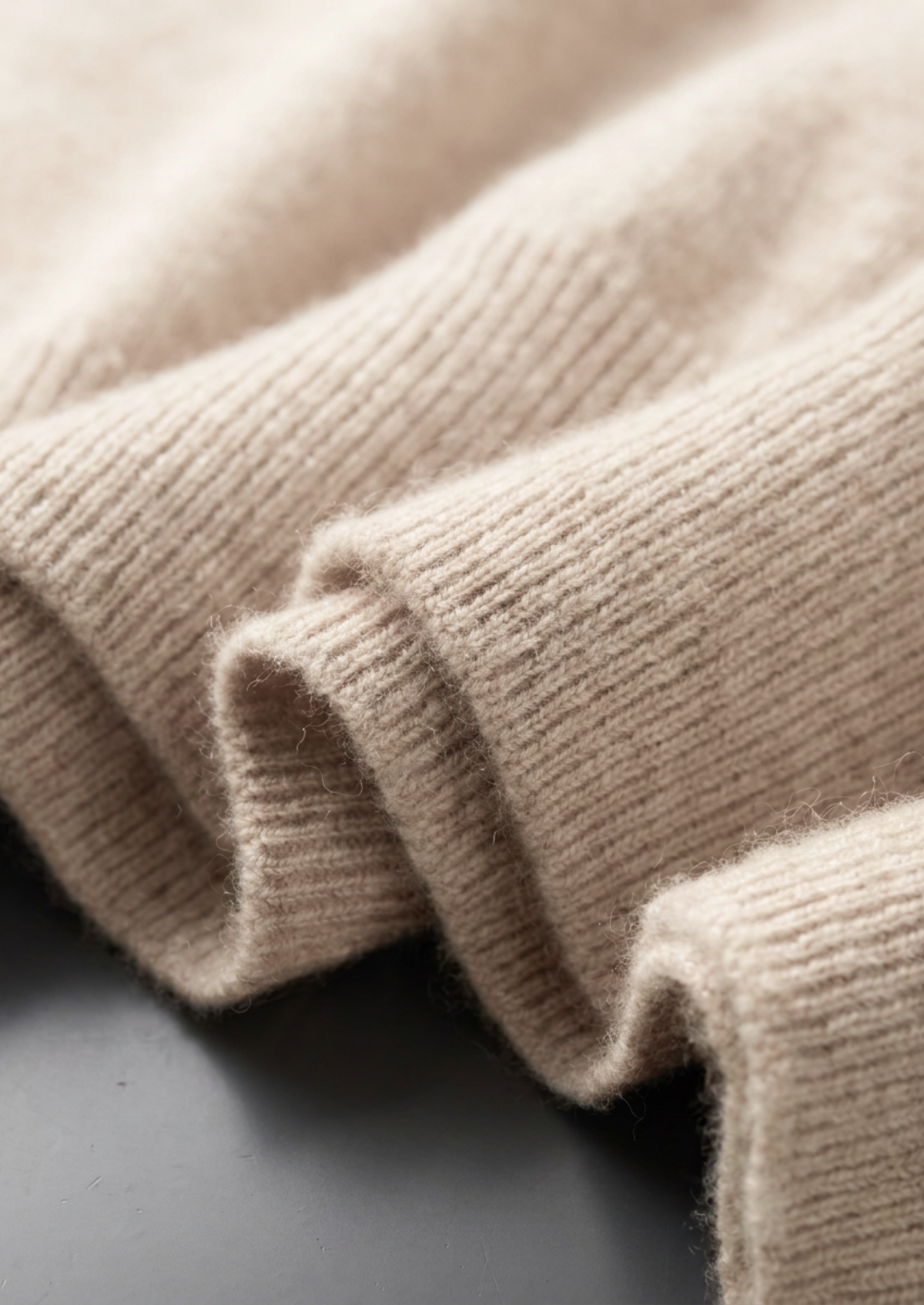 Premium Cashmere Classic Crewneck T-Shirt - Ivory Mocha | Auremmont