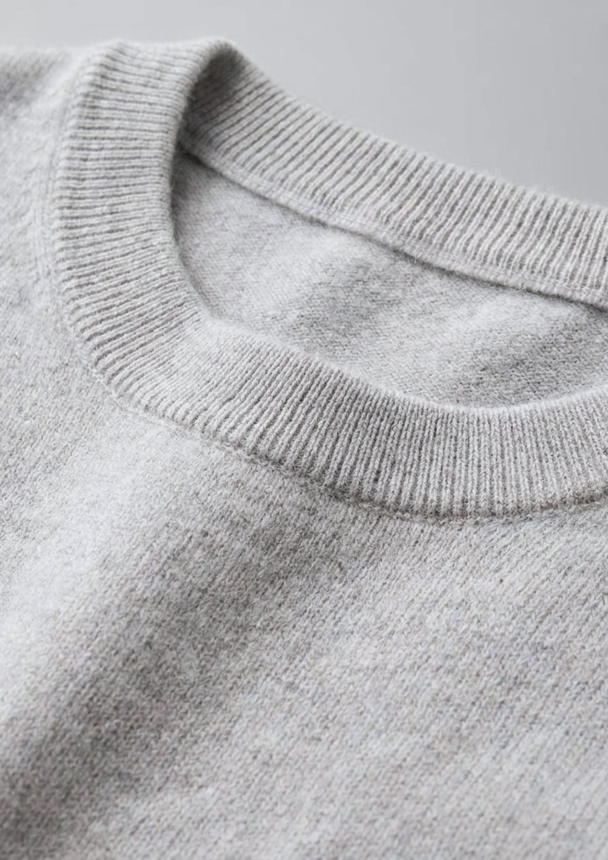Premium Cashmere Classic Crewneck T-Shirt - Light Gray | Auremmont