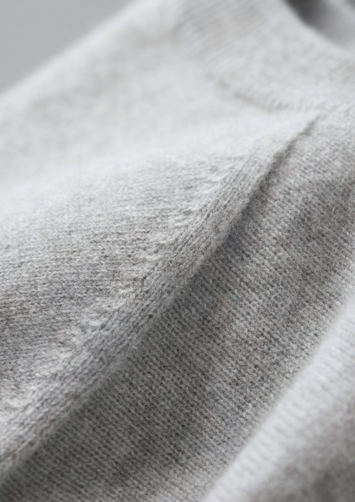 Premium Cashmere Classic Crewneck T-Shirt - Light Gray | Auremmont