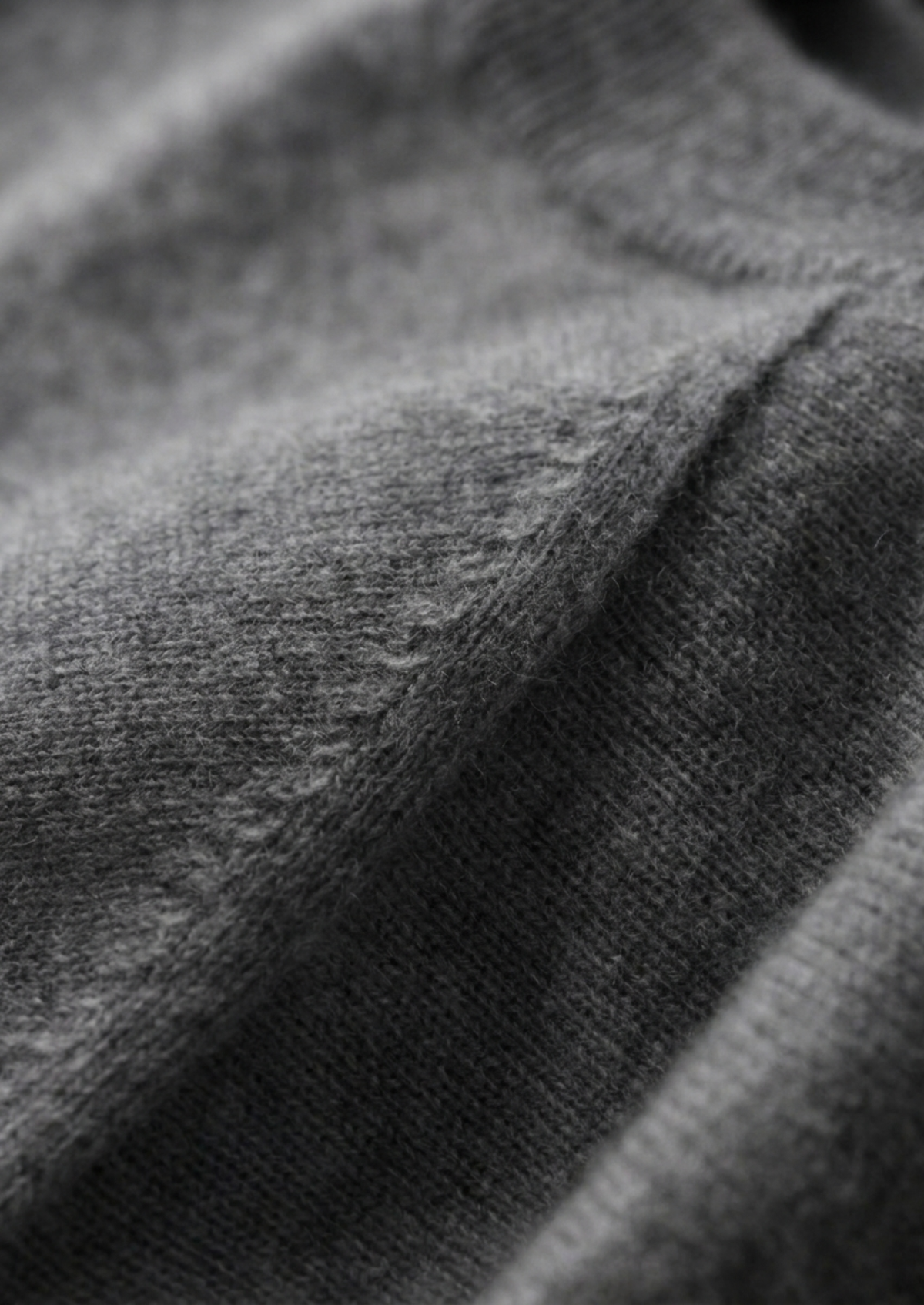 Premium Cashmere Classic Crewneck T-Shirt - Dark Gray | Auremmont