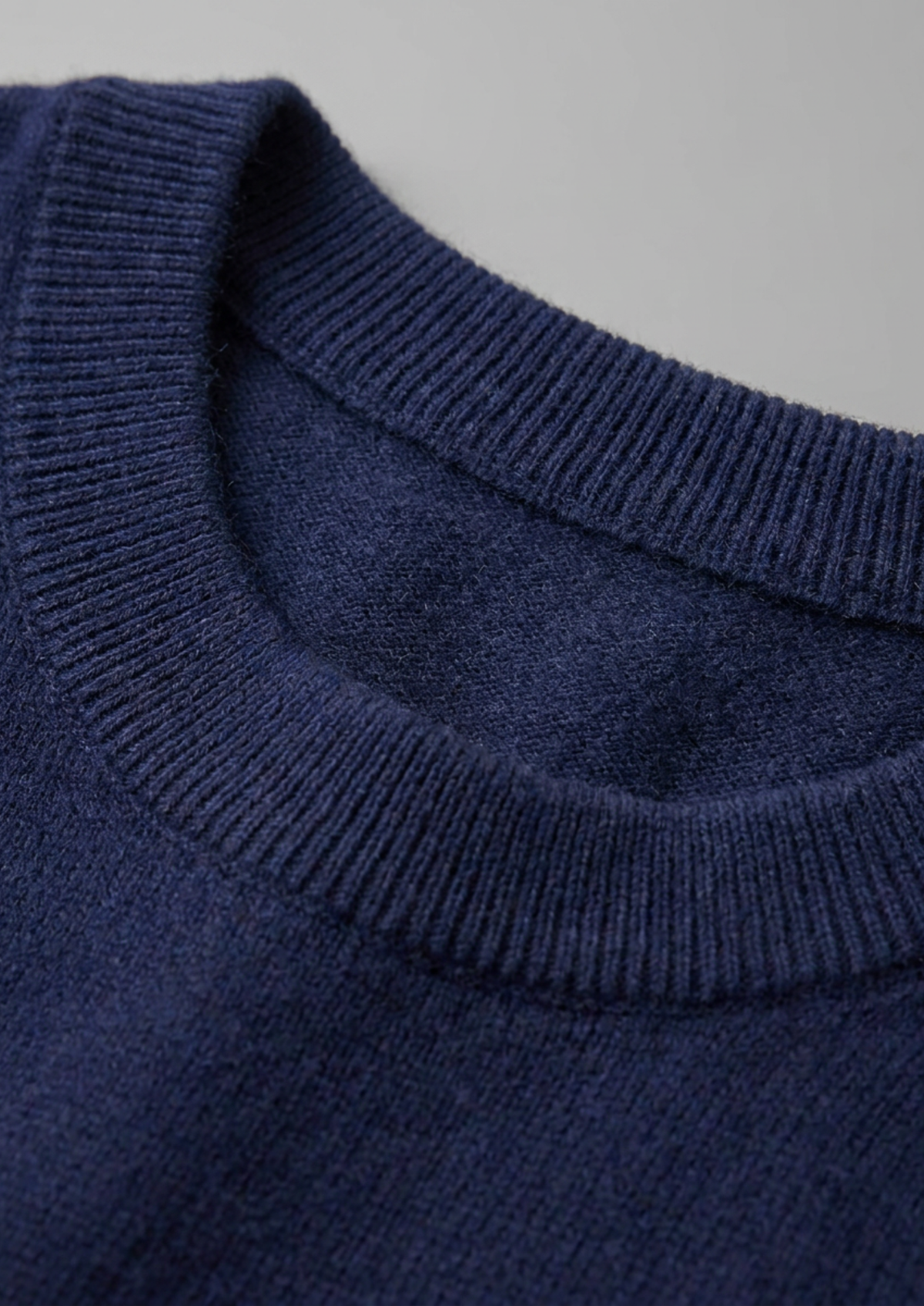 Premium Cashmere Classic Crewneck T-Shirt - Navy Blue | Auremmont