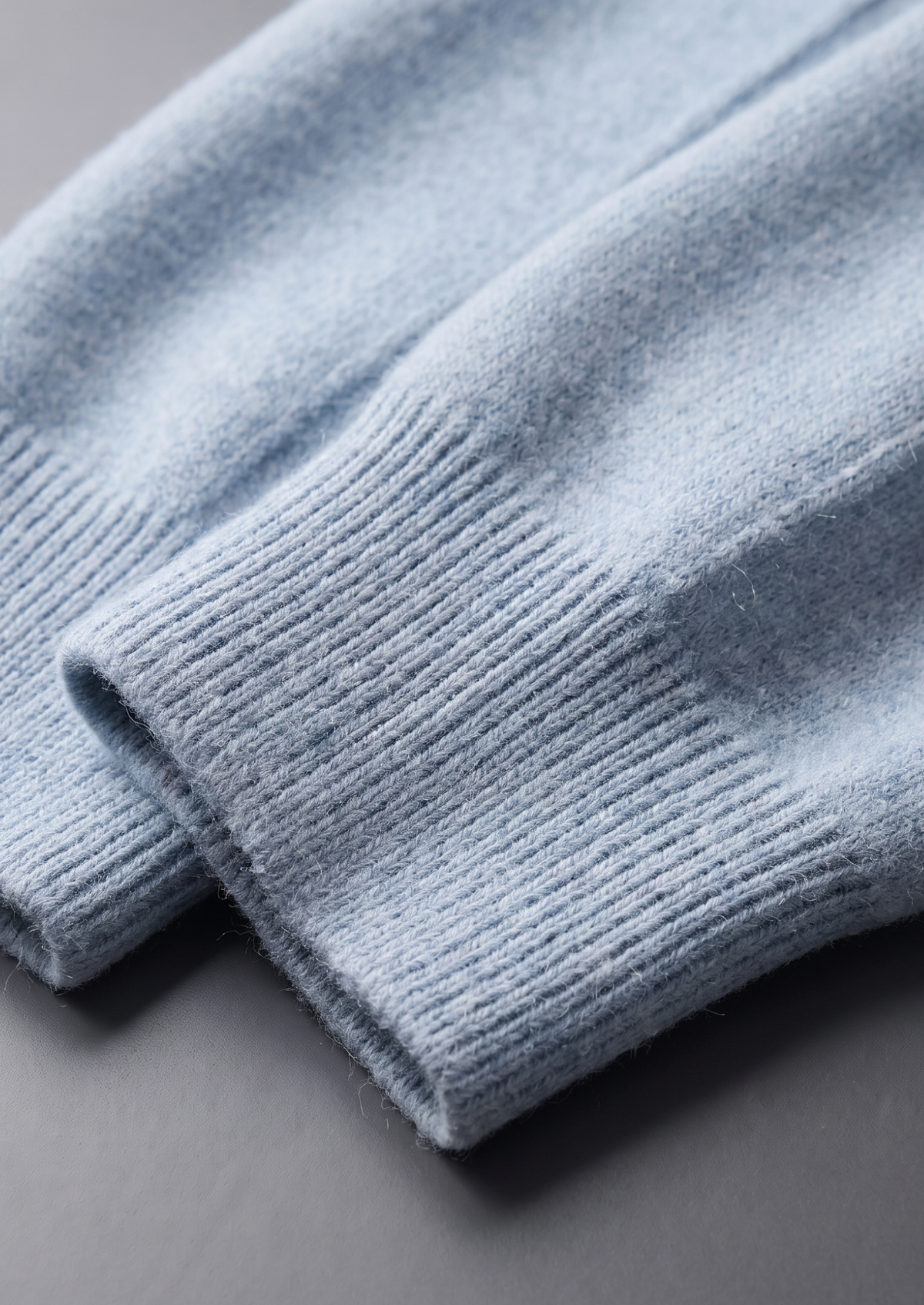 Pure Extra-Fine Merino Wool Light Blue Luzzo Set | Auremmont