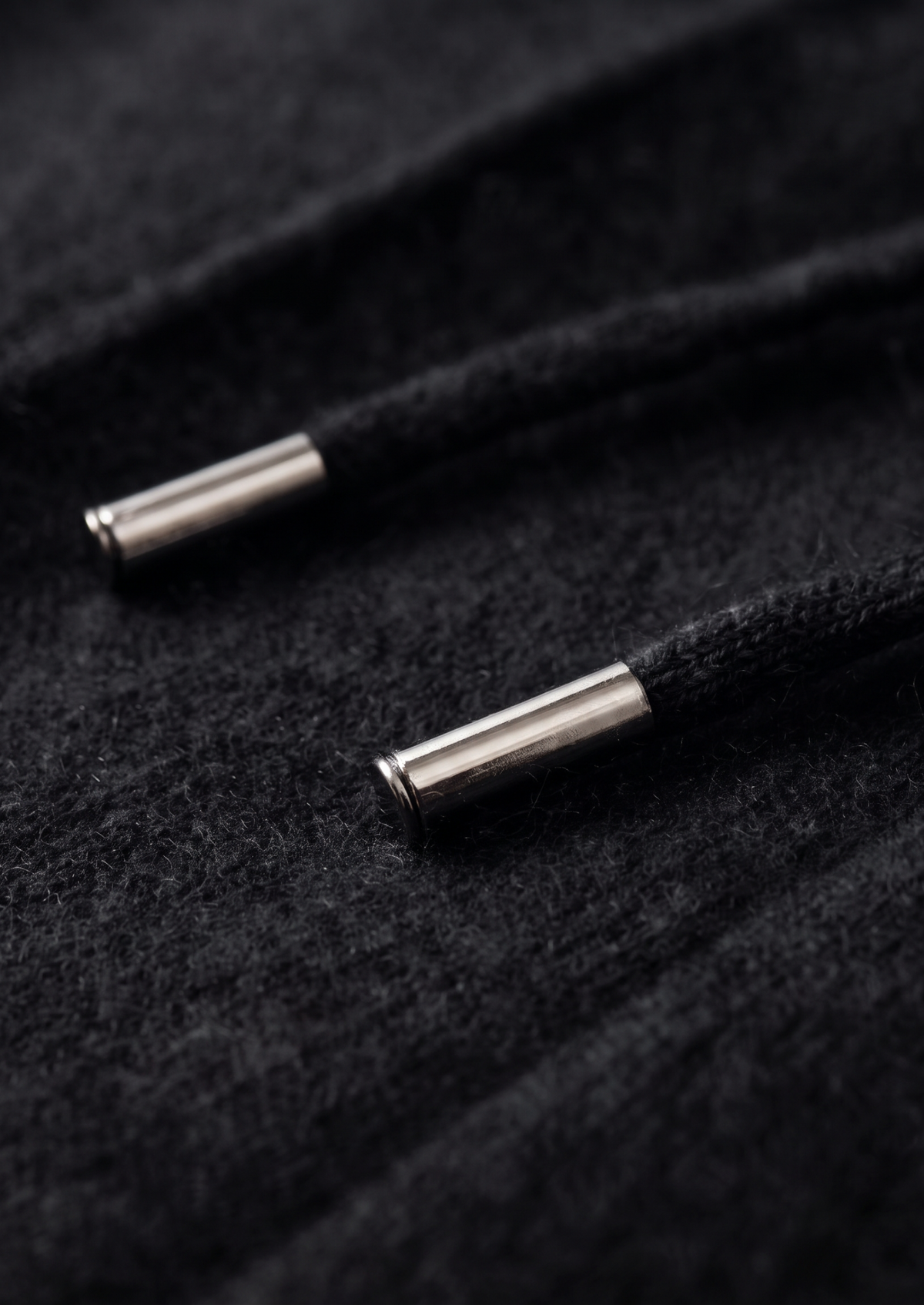 Pure Extra-Fine Merino Wool Black Luzzo Set | Auremmont