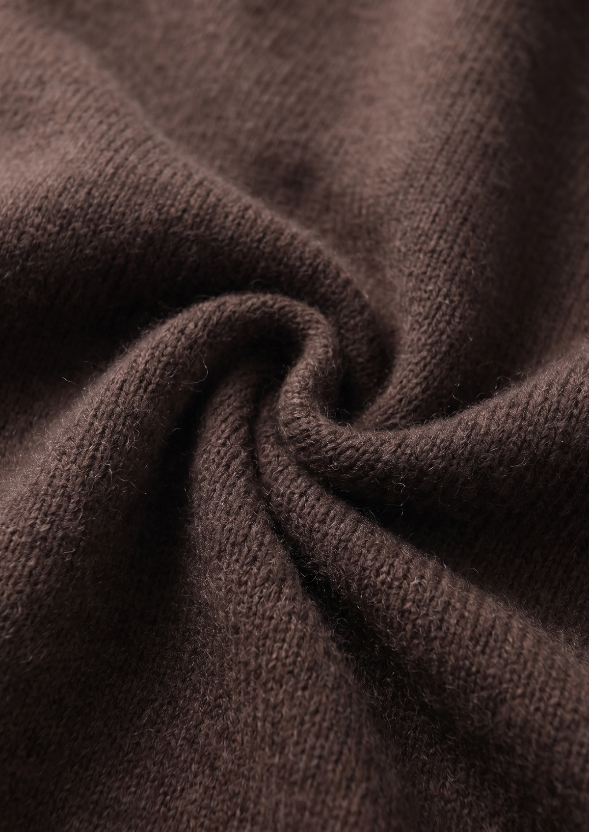 Pure Extra-Fine Merino Wool Dark Brown Luzzo Set | Auremmont