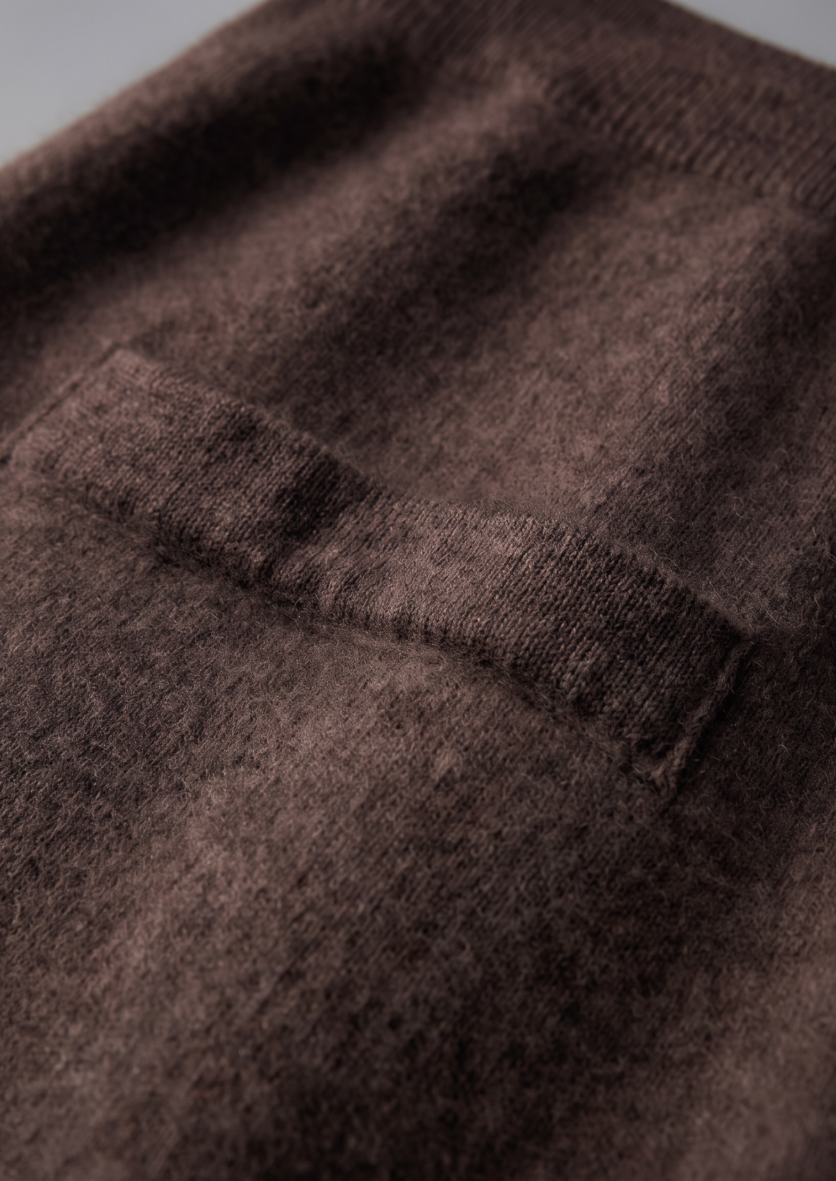 Pure Extra-Fine Merino Wool Dark Brown Luzzo Set | Auremmont
