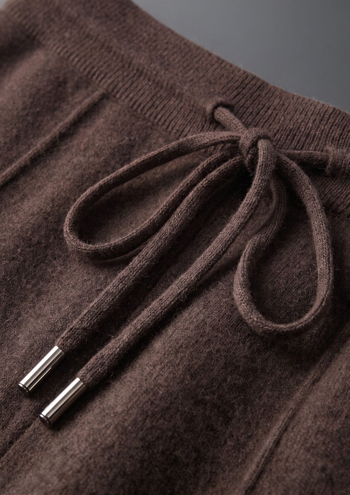 Pure Extra-Fine Merino Wool Dark Brown Luzzo Set | Auremmont